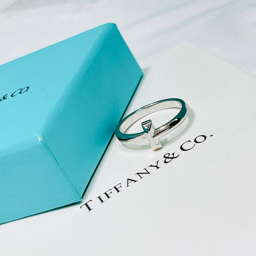 18K Tiffany T1 Ring