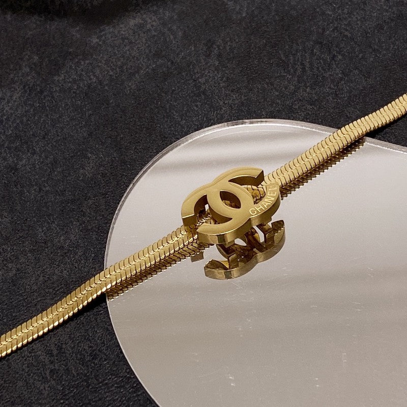 18K  Chanel Gold Choker Necklace
