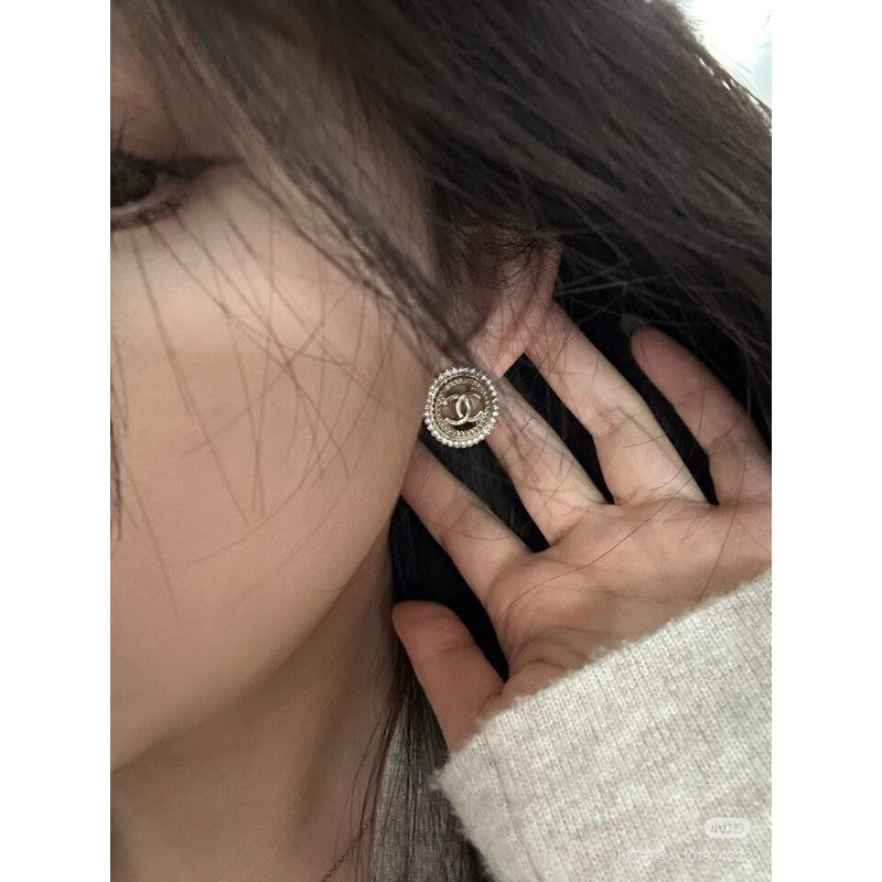 18K  Chanel Classic Diamond Earrings