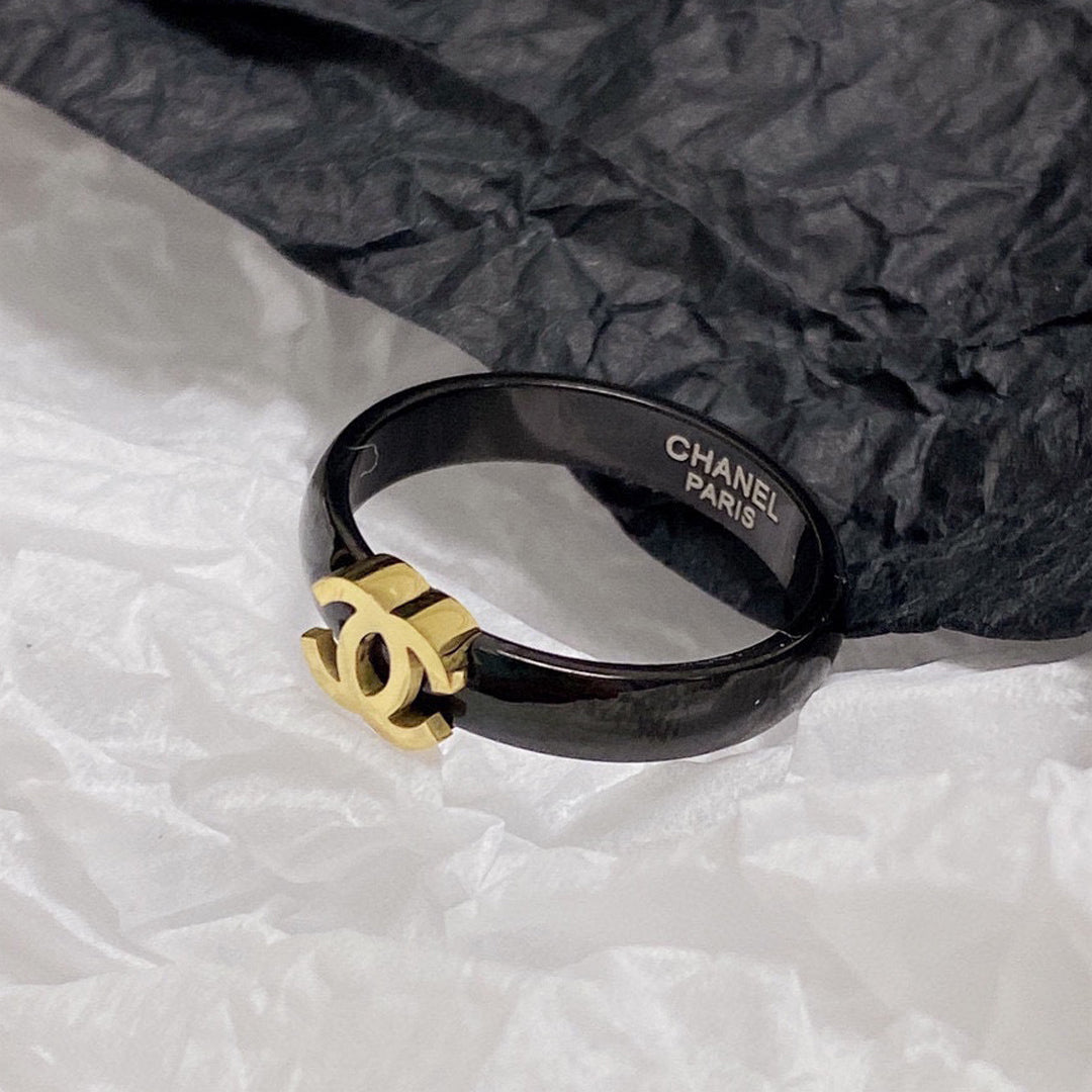 18K  Chanel Black Ring