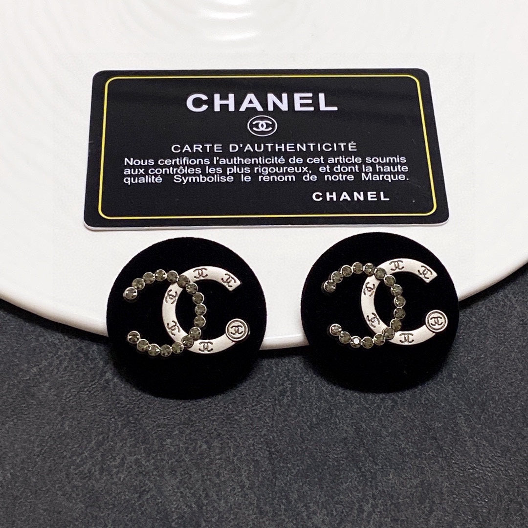 18K  Chanel Black Resin Circle Earrings
