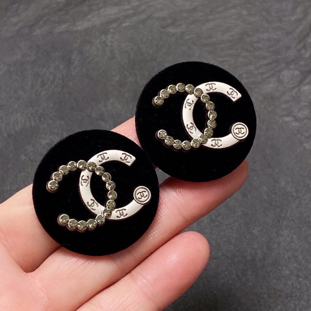 18K  Chanel Black Resin Crystals Earrings