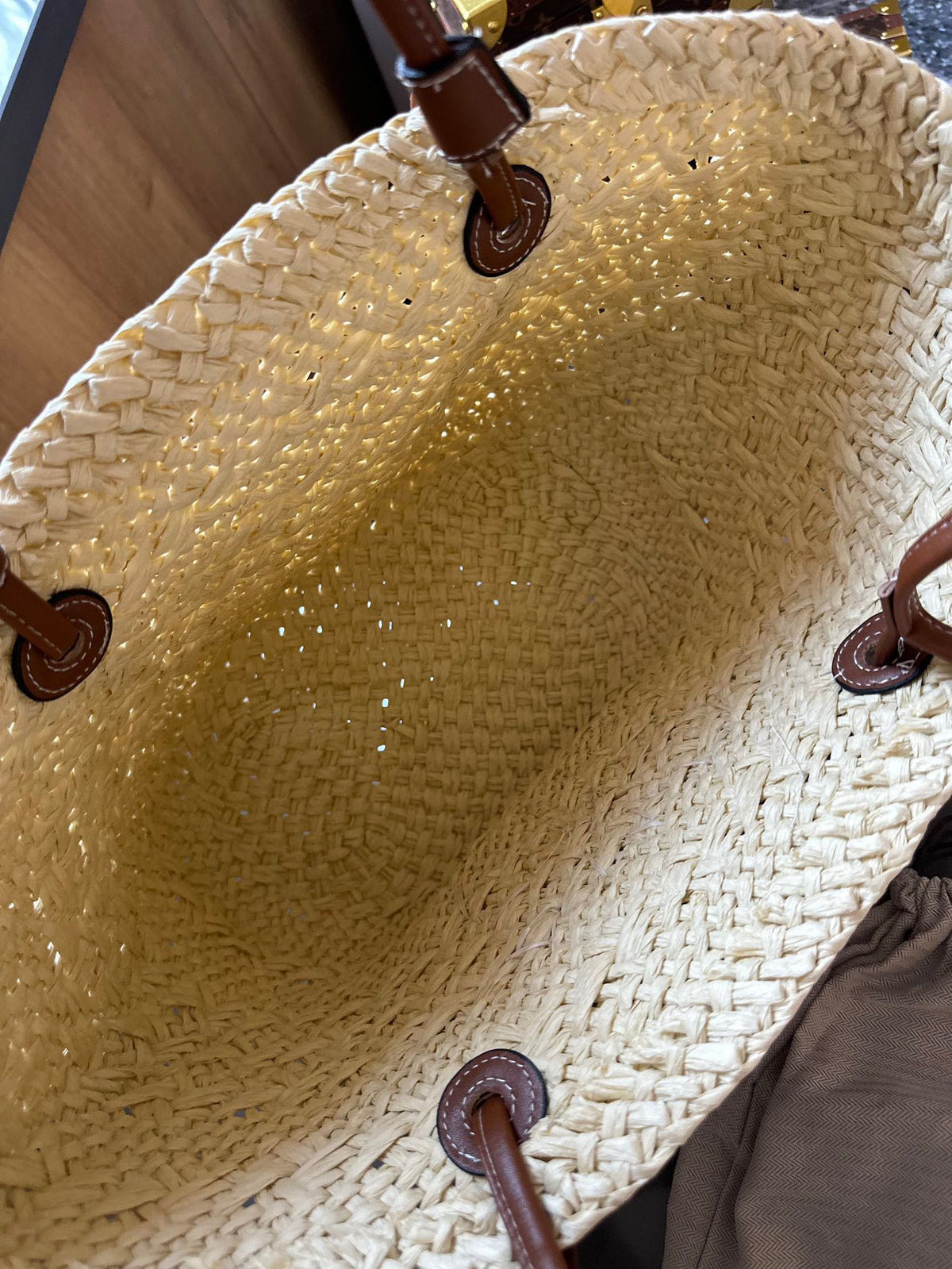 LOE SMALL ANAGRAM BASKET 28 BAG IN NATURAL MIX BROWN IRACA PALM AND CALFSKIN