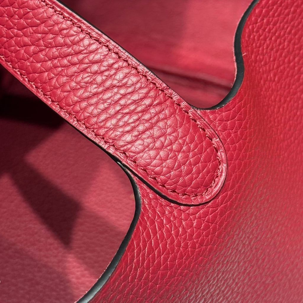 HERMES 25S PICOTIN LOCK 22 IN ROSSO ANCORA RED CALFSKIN GOLD HARDWARE