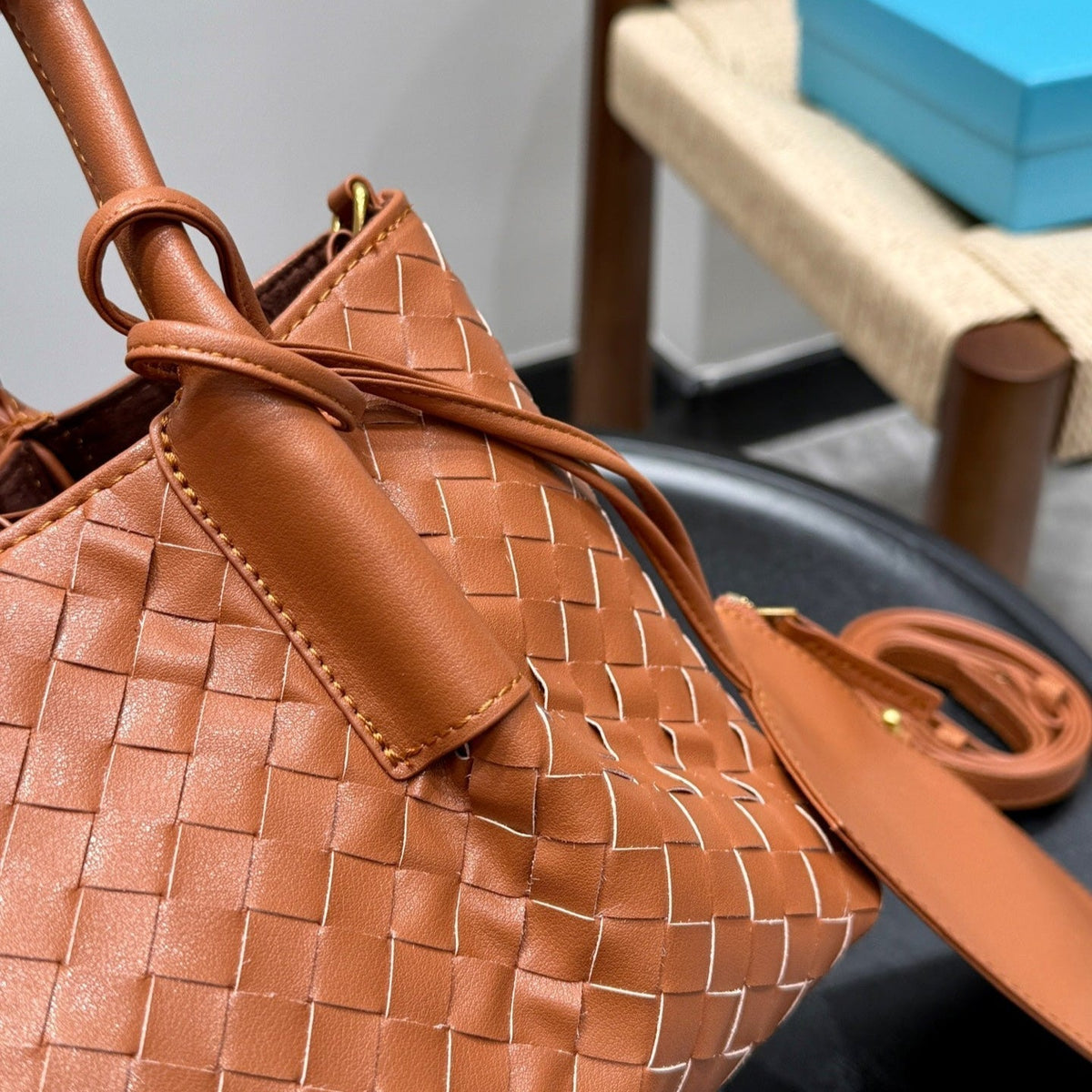 SMALL PINACOTECA TOTE BAG 25 IN RUST BROWN CALFSKIN