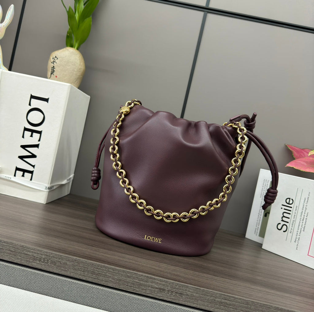 LOE 32 FLAMENCO PURSE BUCKET IN CHESTNUT BROWN LAMBSKIN