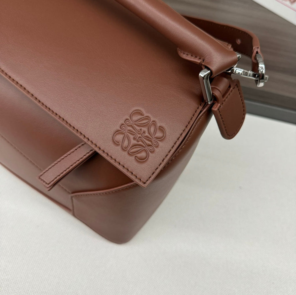 LOE PUZZLE 33 BAG IN PENNY BROWN CALFSKIN