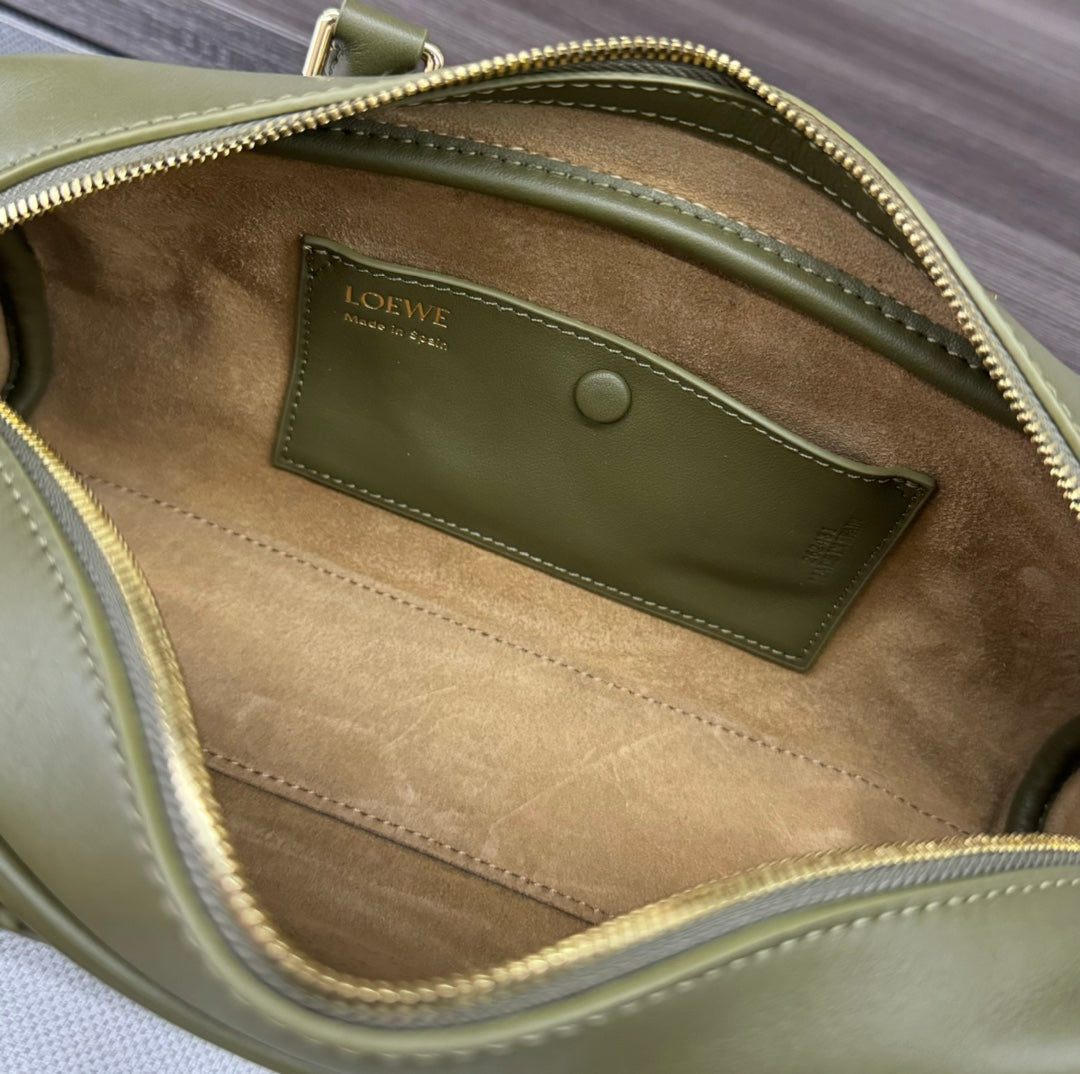 AMAZONA 23 CROPPED BAG IN OLIVE GREEN SOFT GRAINED CALFSKIN