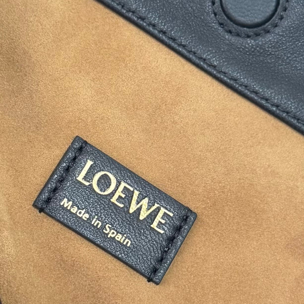 LOEWE 25S FLAMENCO PURSE 30 IN FULL BLACK NAPPA LEATHER GOLD HARDWARE