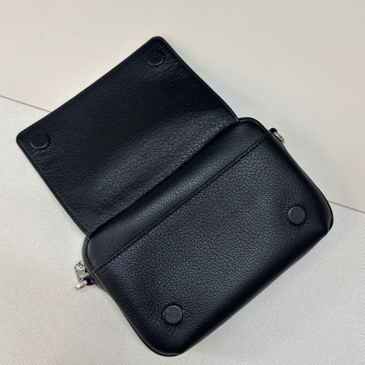 LOEWE 25S PEBBLE BAG 20 IN BLACK CALFSKIN SILVER HARDWARE