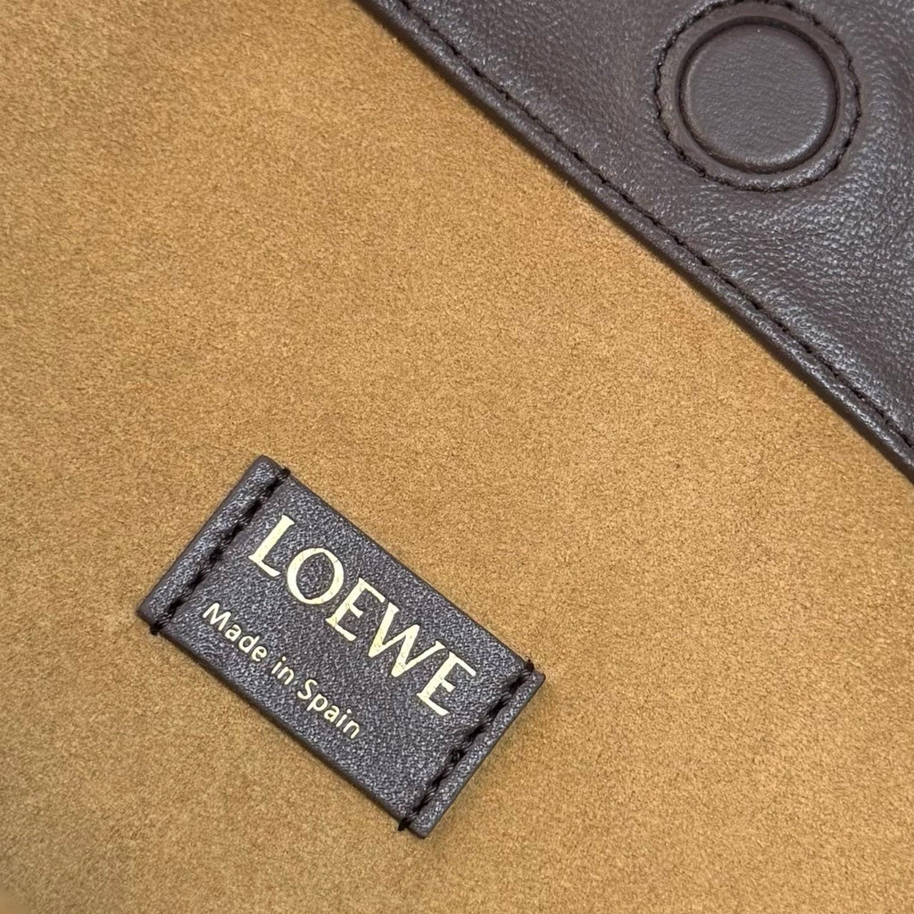 LOEWE 25S FLAMENCO PURSE 41 IN DARK BROWN NAPPA LEATHER GOLD HARDWARE