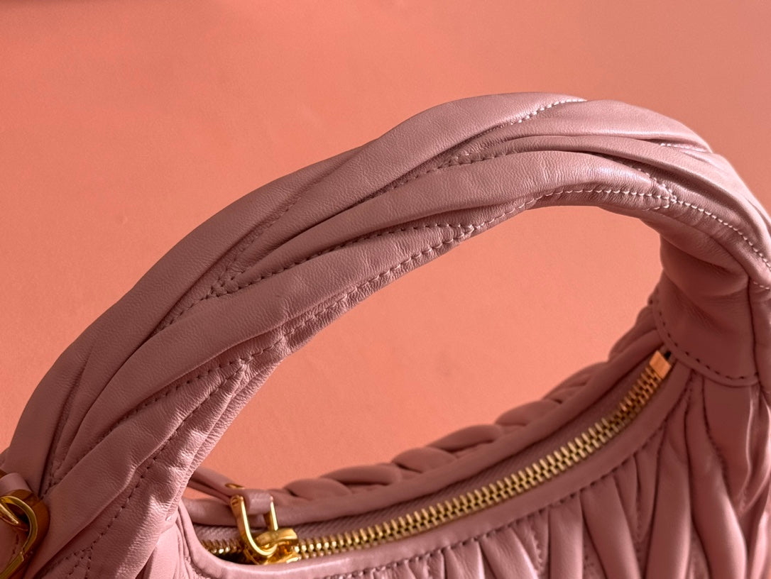 WANDER MATELASSÉ HANDBAG 23 IN EUNRY PINK LAMBSKIN