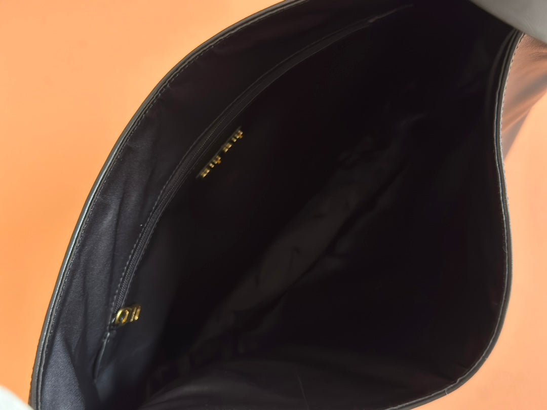 LARGE HOBO TOTE BAG 60 IN BLACK CALFSKIN