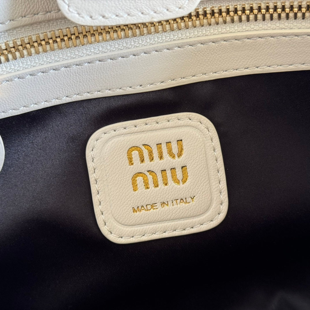 MIUMIU 26S JOIE HAND BAG 32 IN WHITE SHINY LAMBSKIN GOLD HARDWARE
