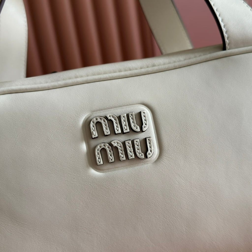 MIUMIU 26S TOP-HANDLE BAG 28 IN WHITE CALFSKIN GOLD HARDWARE