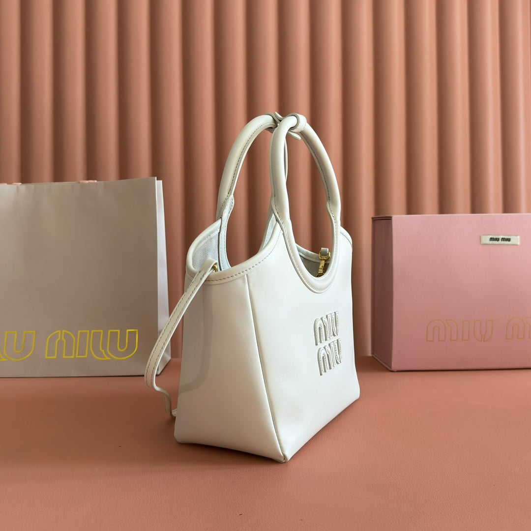 MIUMIU 26S IVY BAG 23 IN WHITE CALFSKIN GOLD HARDWARE