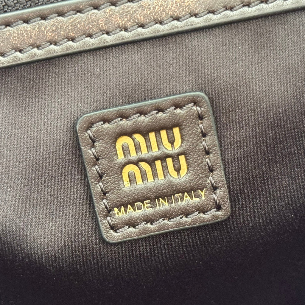MIUMIU 26S POCKET BAG 38 IN BLACK CALFSKIN GOLD HARDWARE