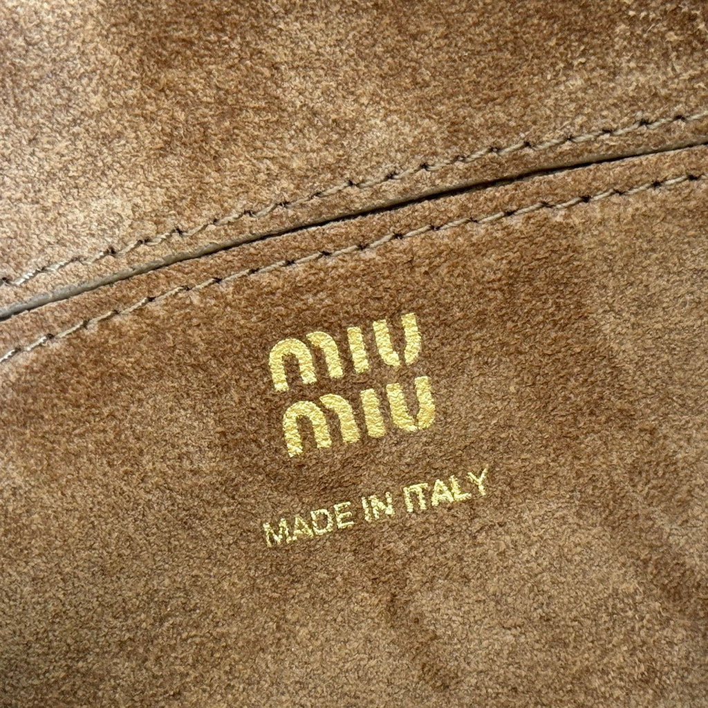 MIUMIU 26S POUCH BAG 18 IN YELLOW CALFSKIN GOLD HARDWARE