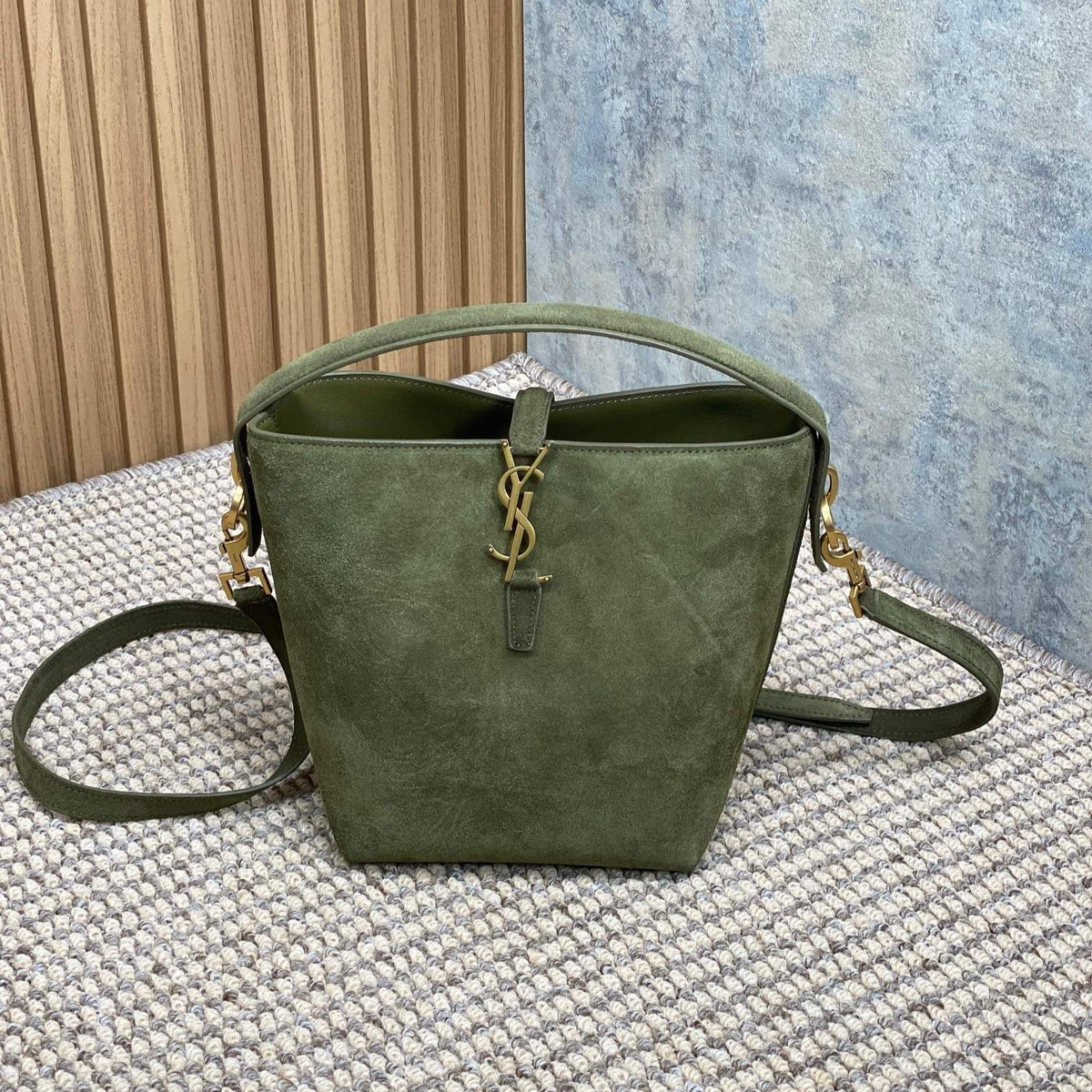 LE 37 SMALL BUCKET BAG 20 IN HUNTER GREEN SUEDE GOLD HARDWARE