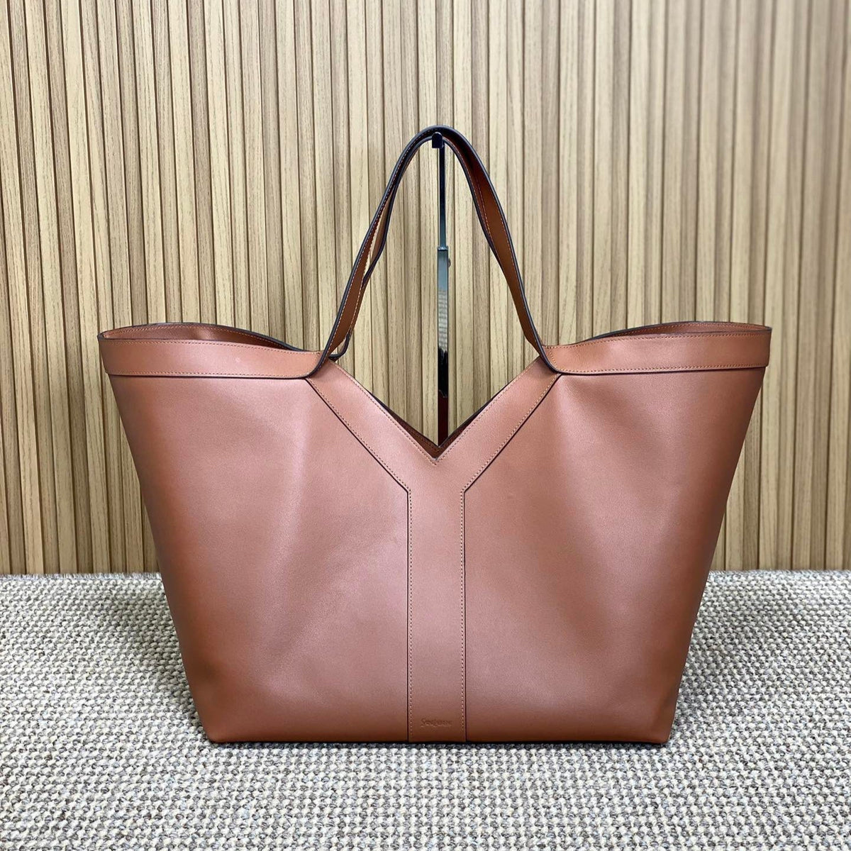 Y TOTE BAG 39 IN TAWNY BROWN CALFSKIN