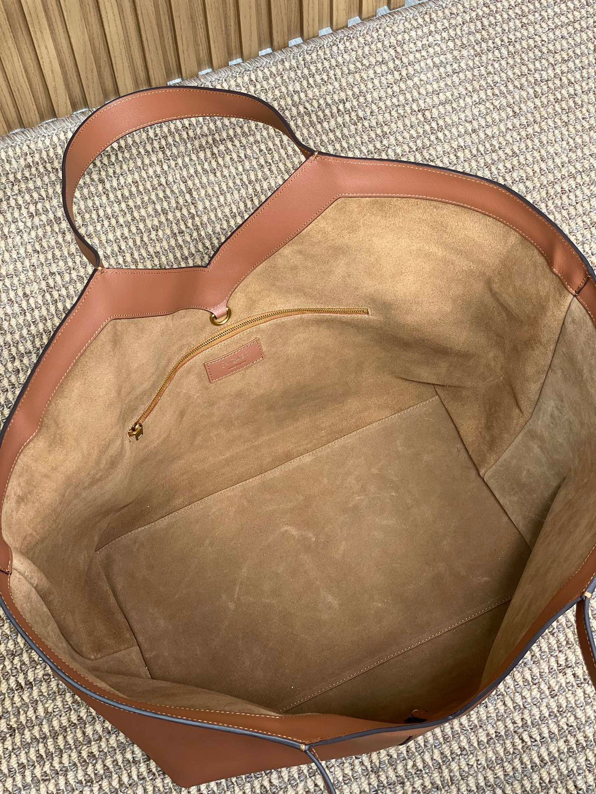 Y TOTE BAG 39 IN TAWNY BROWN CALFSKIN