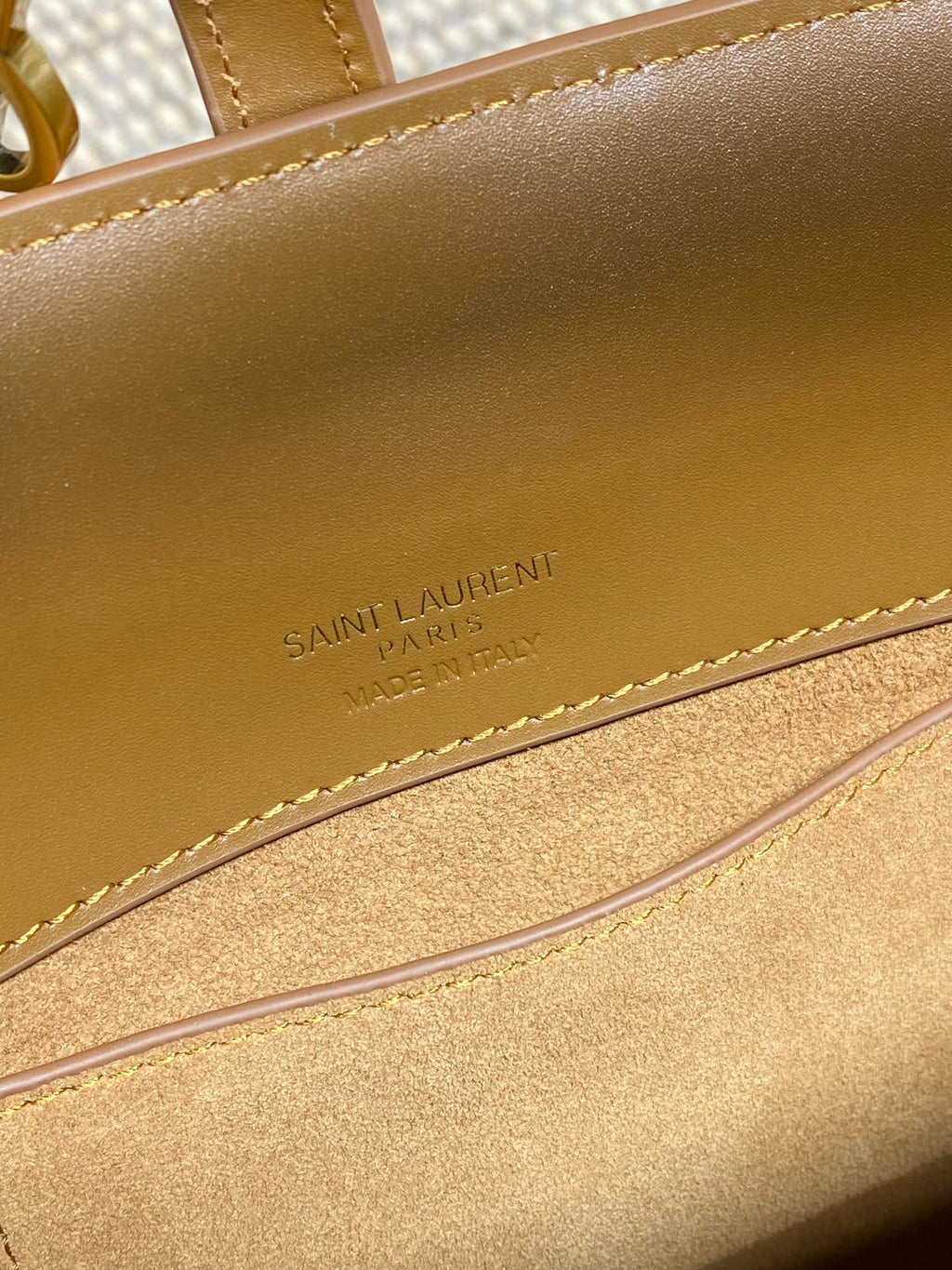 LE 37 SMALL BUCKET BAG 20 IN TORTILLA BROWN CALFSKIN GOLD HARDWARE