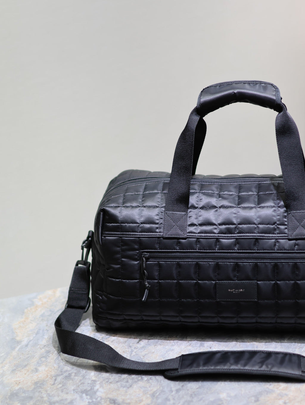 TRAVEL TOTE BAG 50 IN BLACK PLAID NYLON
