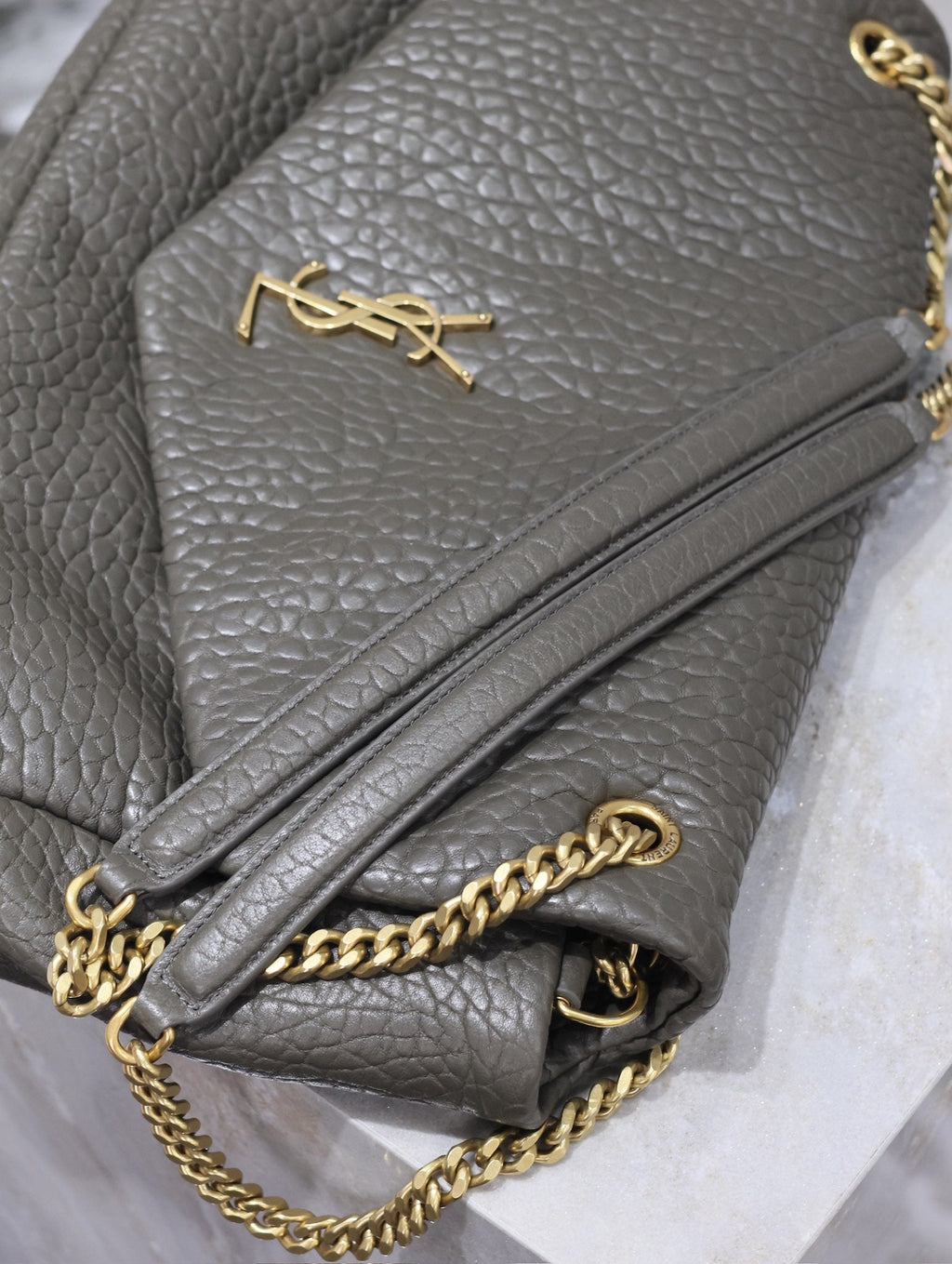 YSL 25S CALYPSO BAG 38 IN ARMY GREEN GRAINED LAMBSKIN GOLD HARDWRE