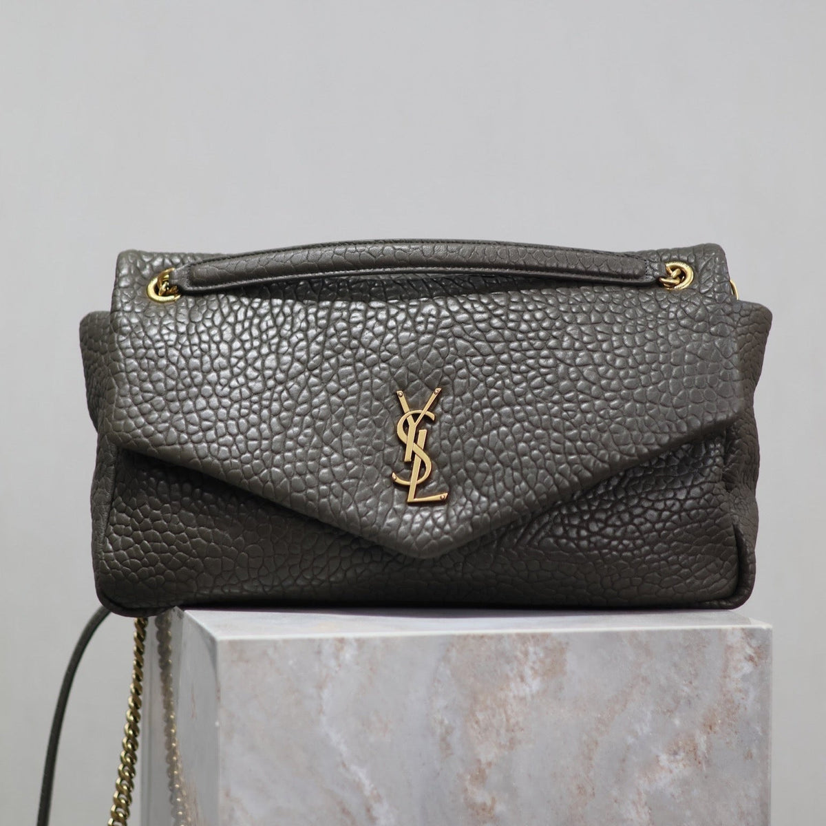 YSL 25S CALYPSO BAG 38 IN ARMY GREEN GRAINED LAMBSKIN GOLD HARDWRE