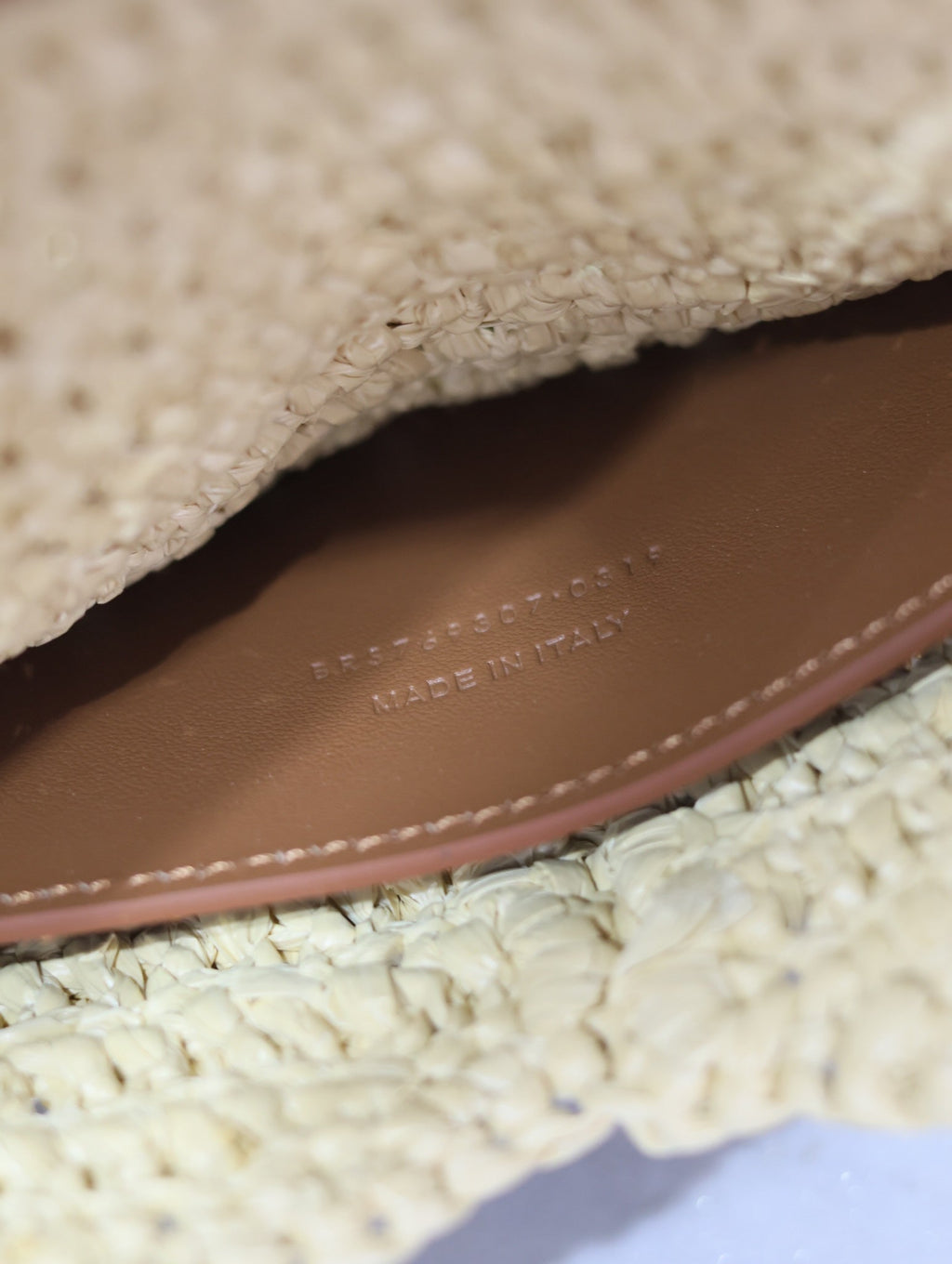 ENVELOPE CLUTCH 29 IN BEIGE RAFFIA