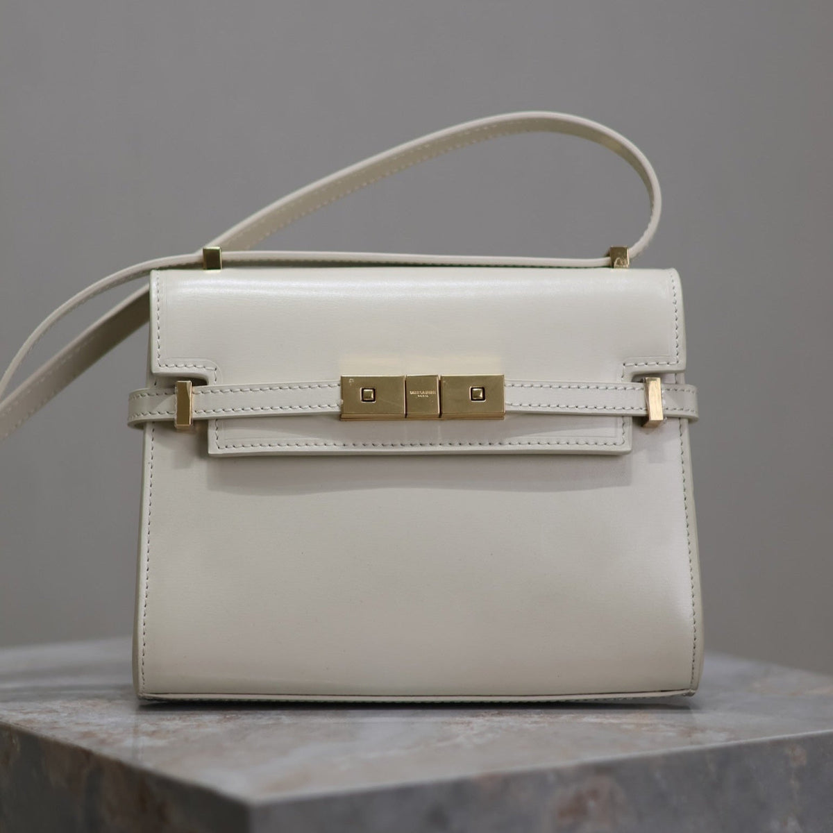 YSL 25S MINI MANHATTAN 19 IN BLANC VINTAGE CALFSKIN GOLD HARDWRE