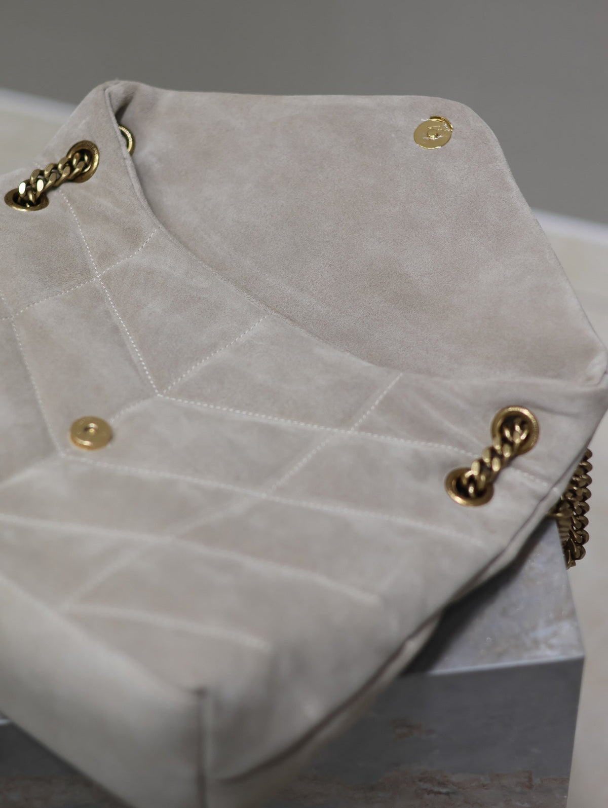 YSL 25S LOULOU PUFFER GM 35 IN SMOKEY TAUPE SUEDE GOLD HARDWRE