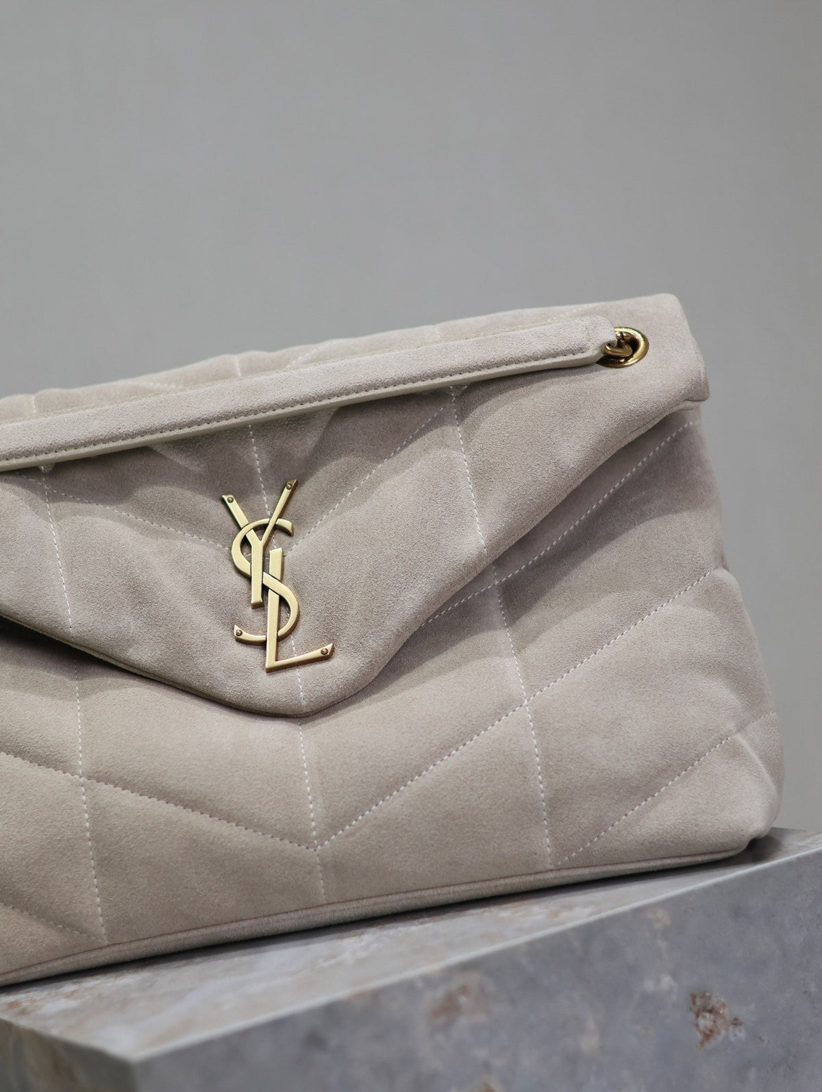 YSL 25S LOULOU PUFFER GM 35 IN SMOKEY TAUPE SUEDE GOLD HARDWRE