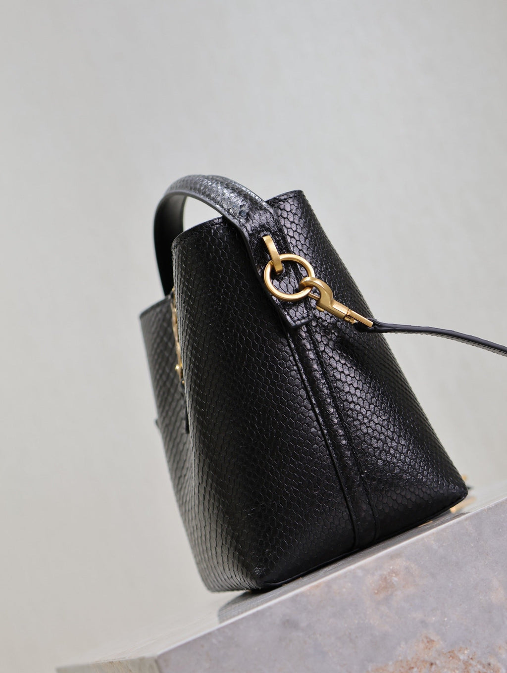 YSL 25S LE 37 20 IN BLACK SNAKE EMBOSSED CALFSKIN GOLD HARDWRE