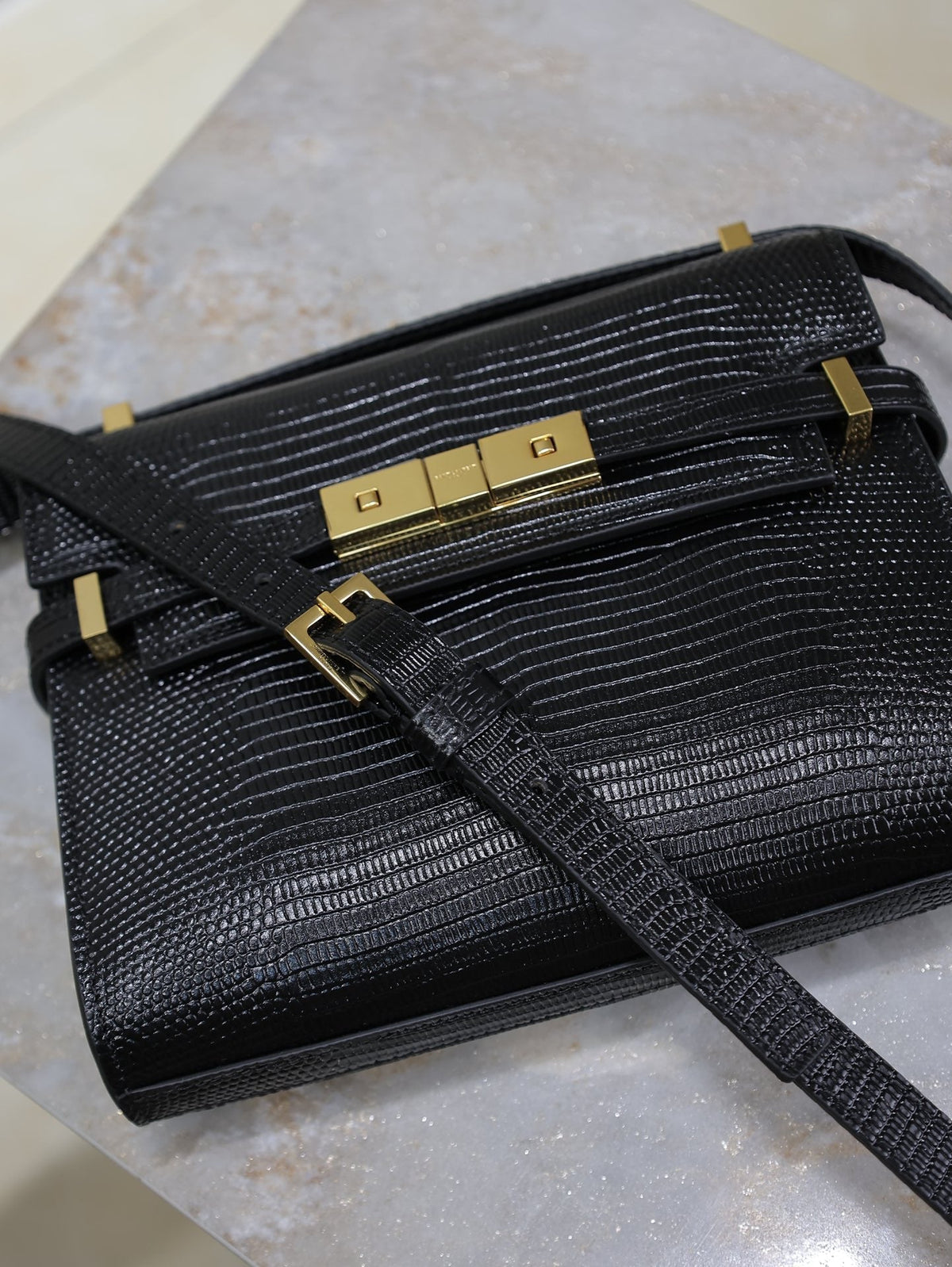 YSL 25S MINI MANHATTAN 19 IN BLACK SHINY CROCODILE CALFSKIN GOLD HARDWRE