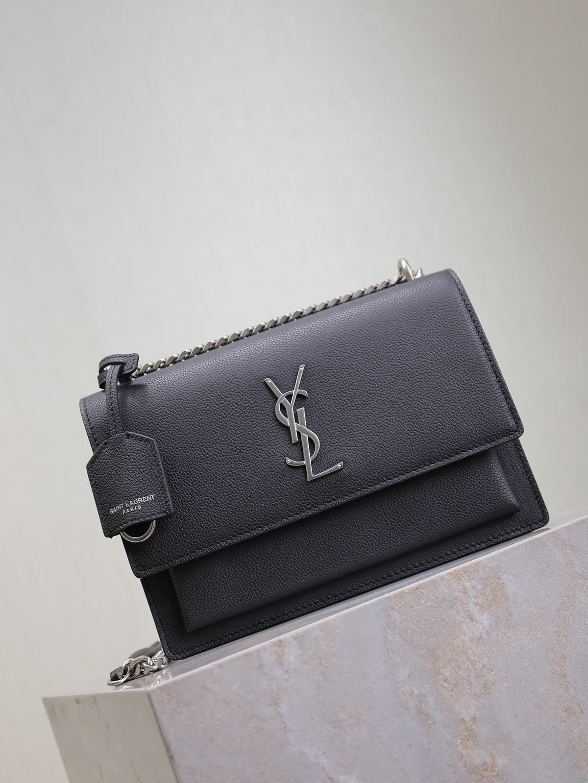 YSL 25S SUNSET MEDIUM 22 IN BLACK GRAINED CALFSKIN SILVER HARDWRE
