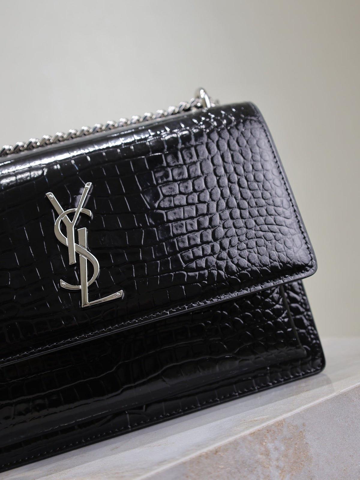 YSL 25S SUNSET MEDIUM 22 IN BLACK CROCODILE-EMBOSSED SHINY CALFSKIN SILVER HARDWRE