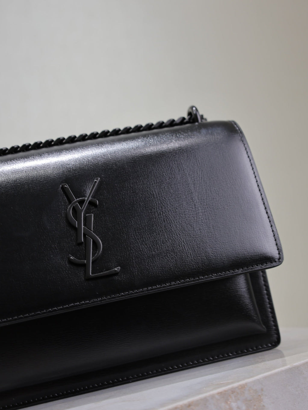 YSL 25S SUNSET BAG 22 IN BLACK CALFSKIN BLACK HARDWRE