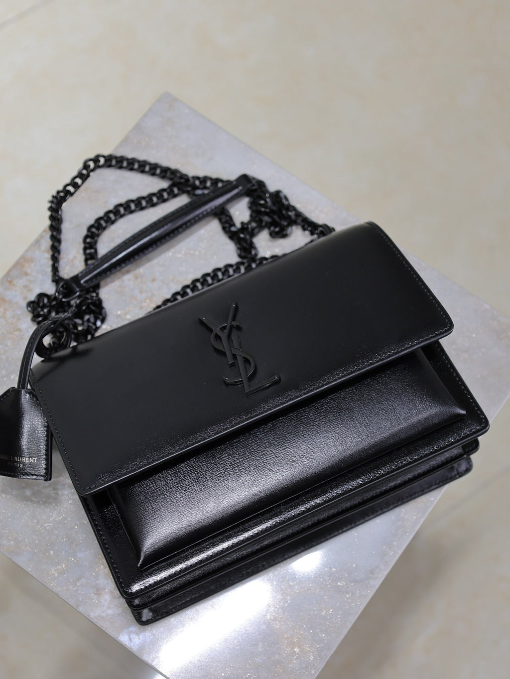 YSL 25S SUNSET BAG 22 IN BLACK CALFSKIN BLACK HARDWRE