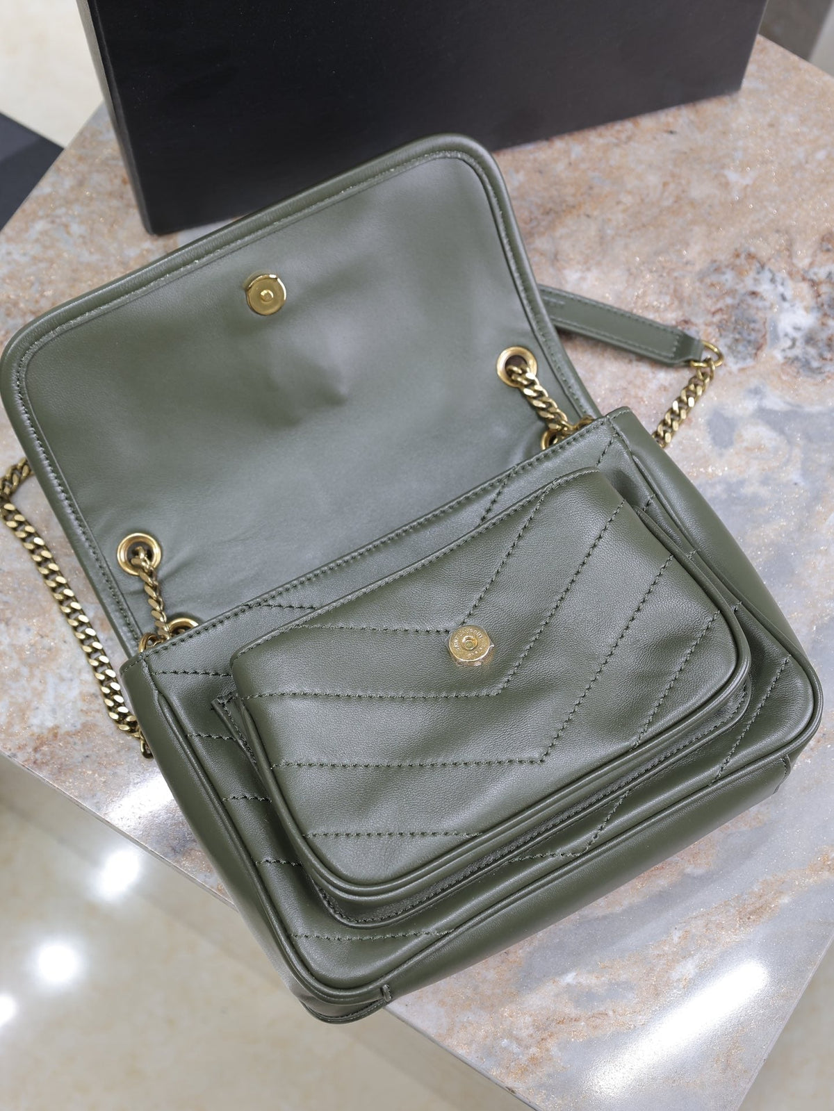 NIKI BABY 22 IN UNIFORM GREEN LAMBSKIN GOLD CHAIN