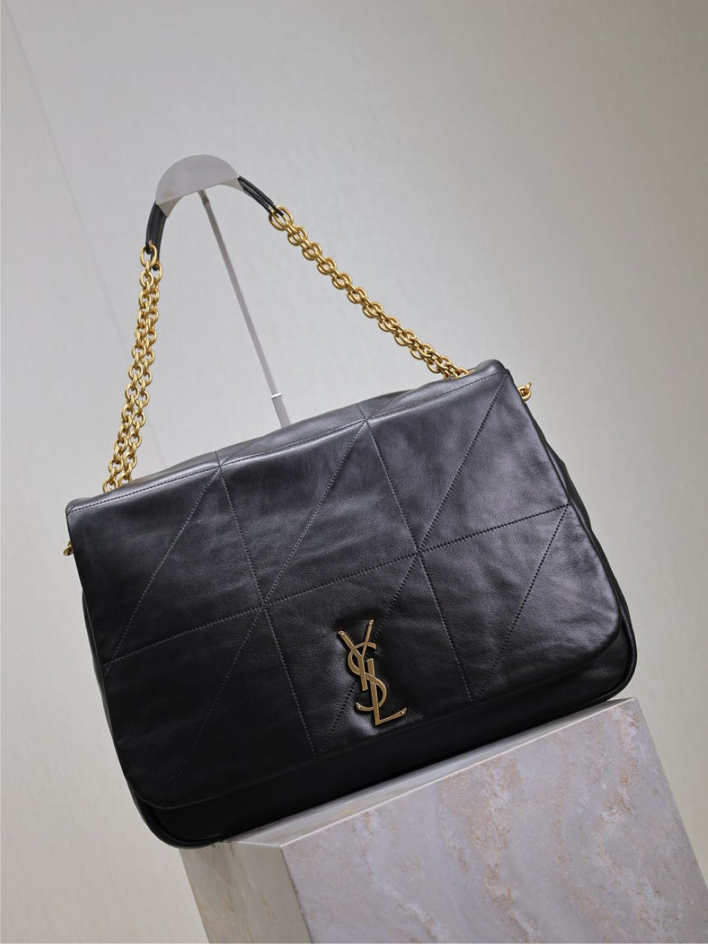 JAMIE 4.3 LARGE BAG 43 IN BLACK LAMBSKIN GOLD HARDWARE
