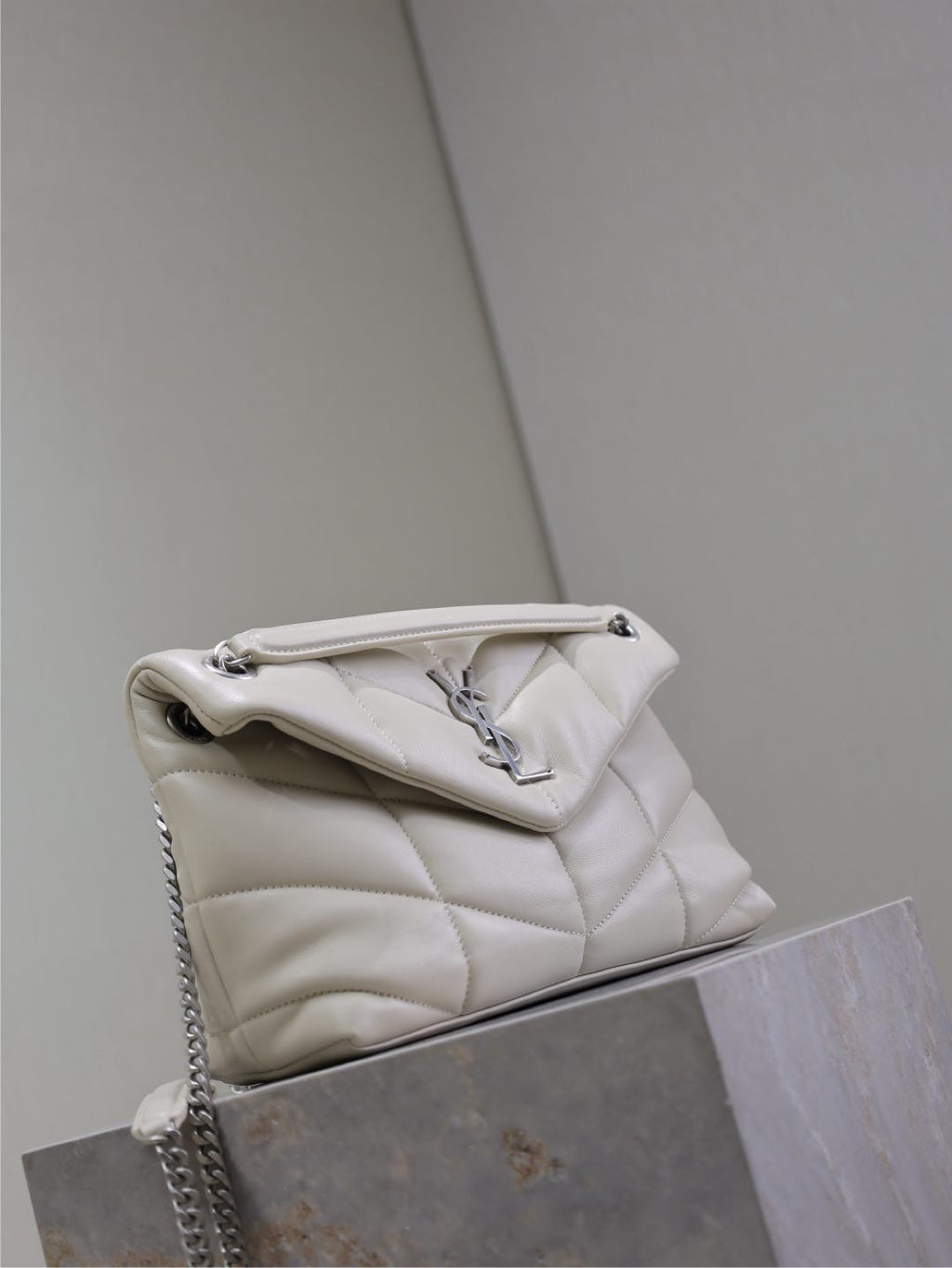 YSL 25S LOULOU PUFFER MM 29 IN SMOKEY TAUPE CALFSKIN SILVER HARDWRE