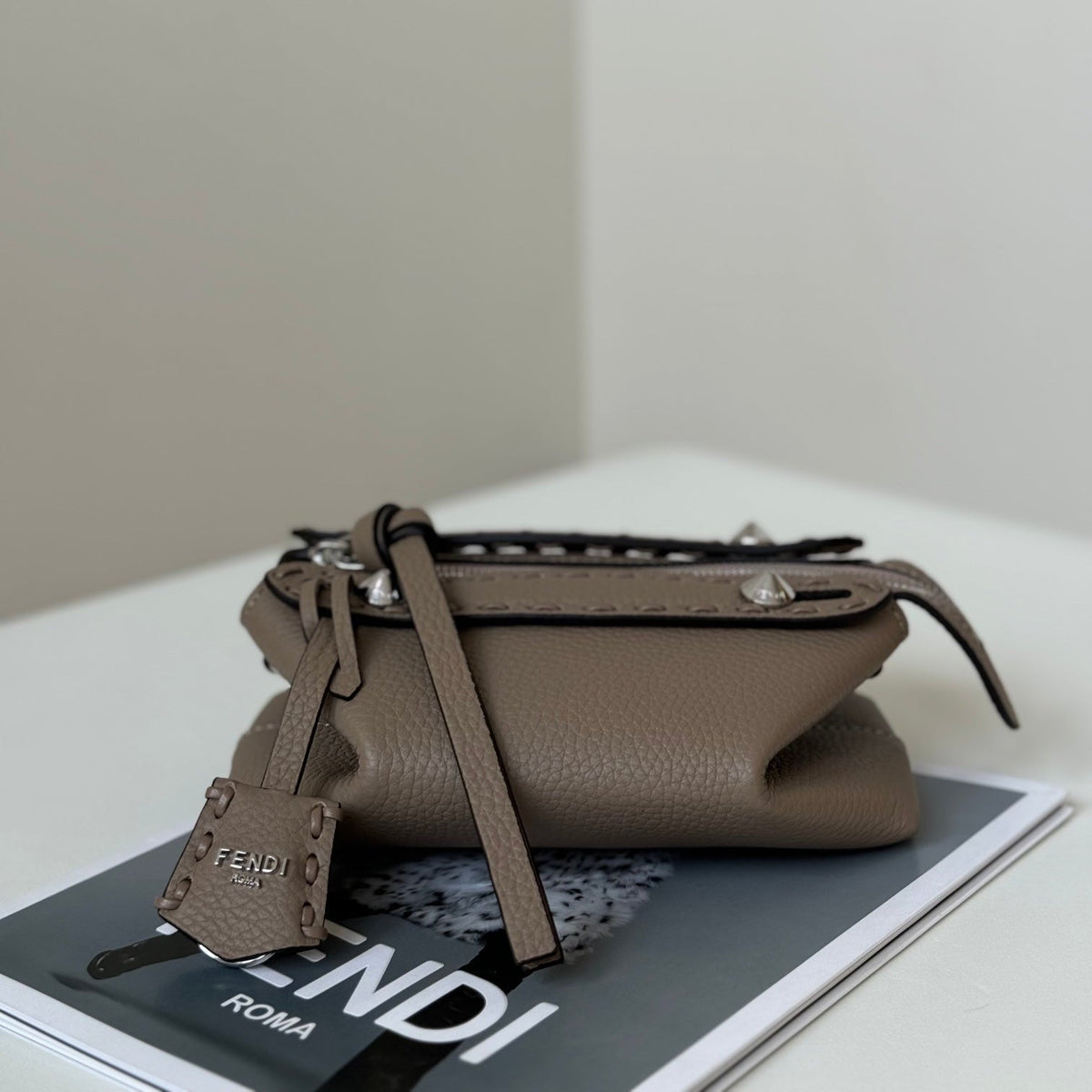 BY THE WAY SELLERIA MINI 20 IN MEDIUM BROWN GRAINED CALFSKIN