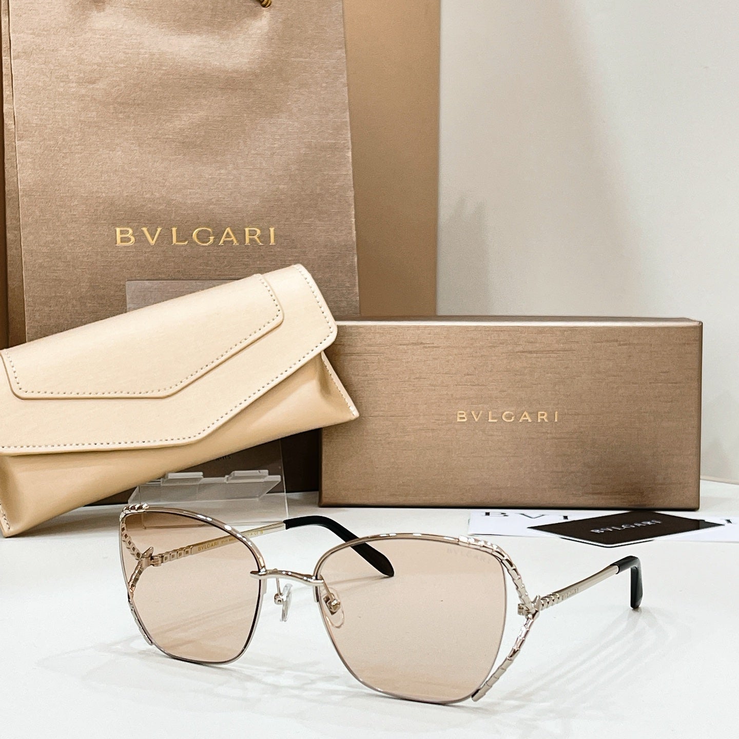 Bvlgari BV40081U Sunglasses