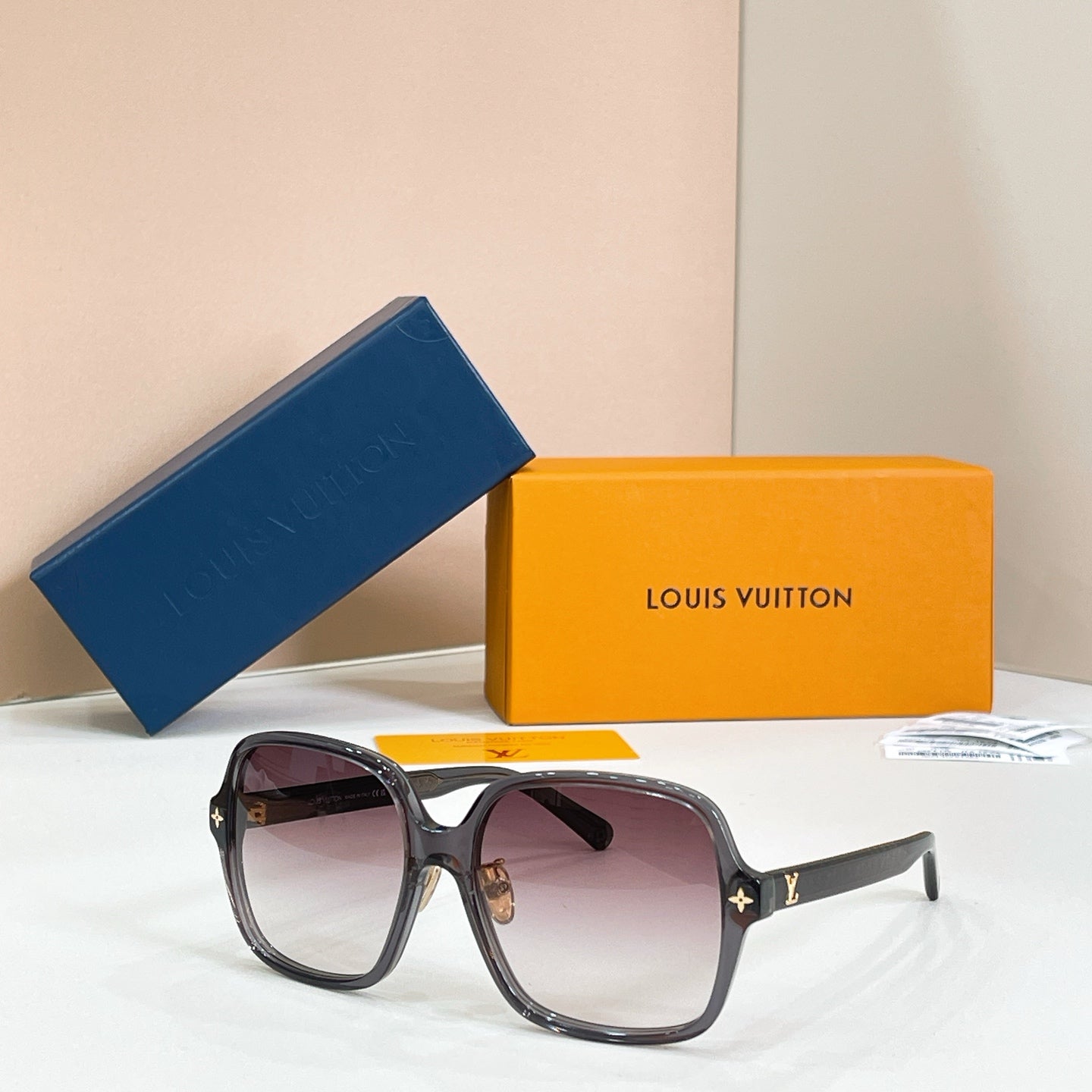 Louis Vuitton Z3044E Sunglasses