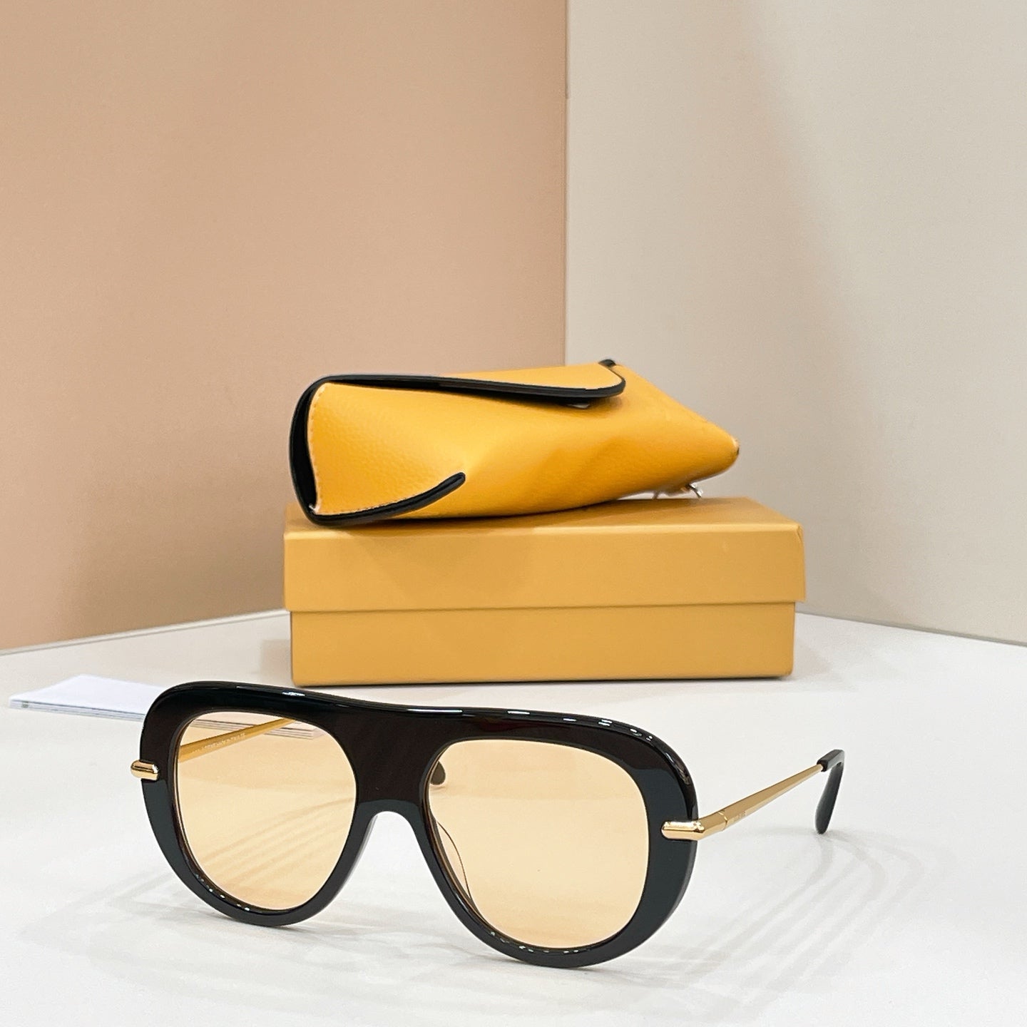Loewe LW40186U Sunglasses