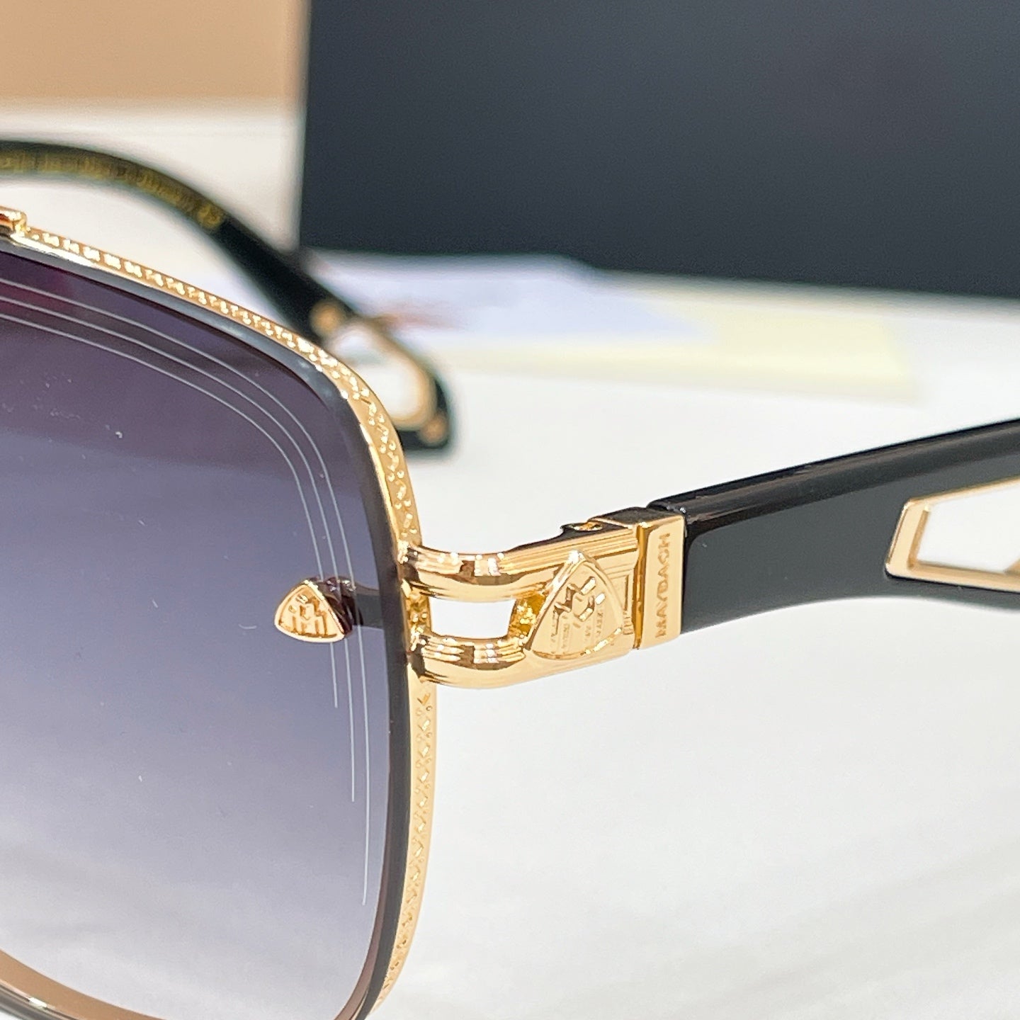 Maybach The King II Sunglasses