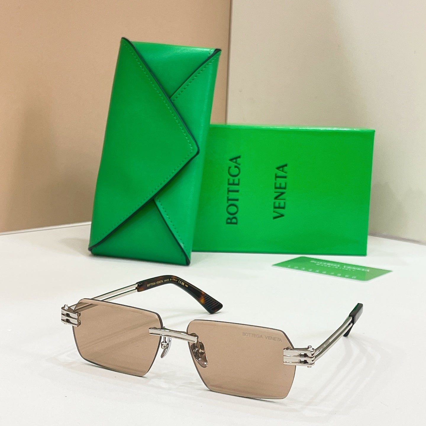 Bottega Veneta BV2347S Sunglasses
