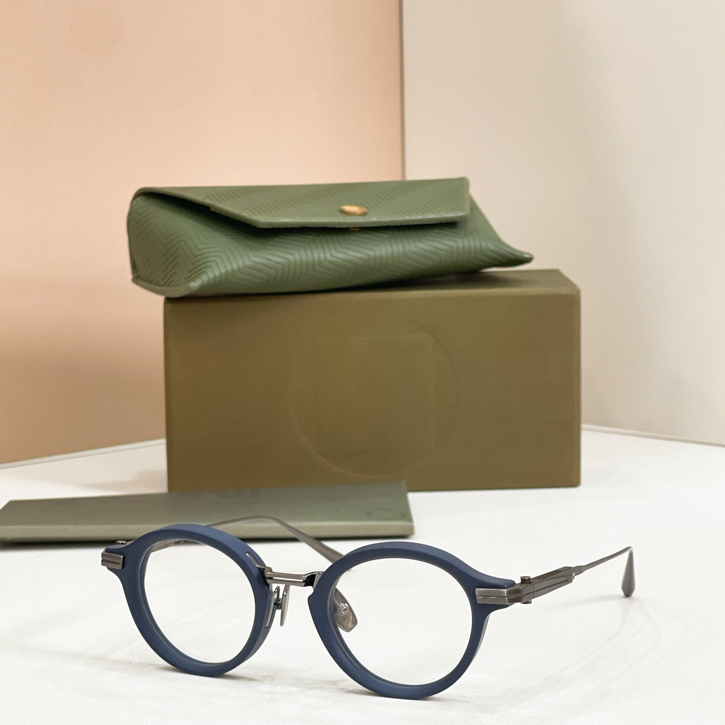 Akoni AKX-415C Sunglasses