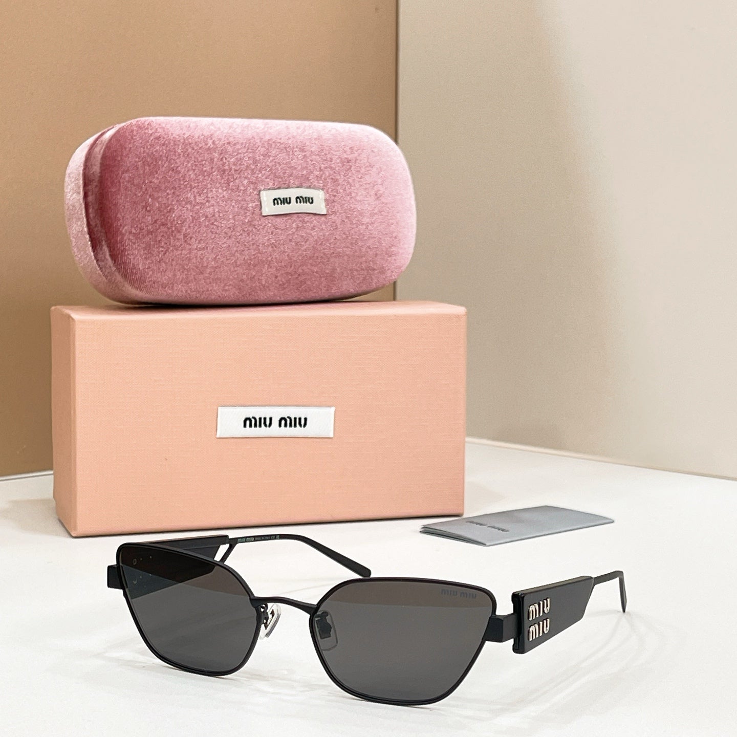 Miu Miu SMU 65WS Sunglasses